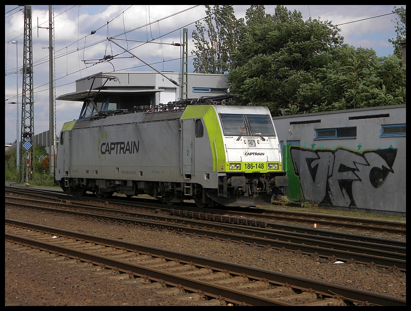 186 148 der Captrain beim Umsetzen in Duisburg Rheinhausen